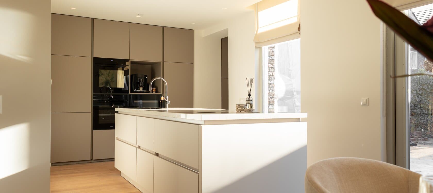 Beige taupe keuken rosmalen
